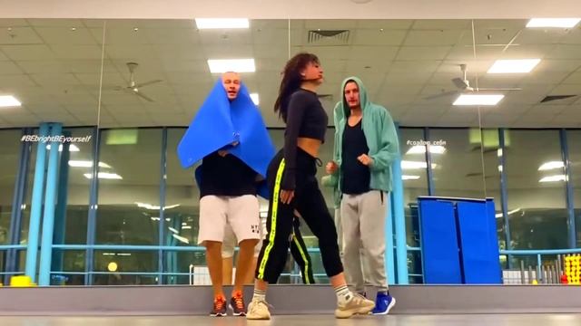 Мэвл - Холодок - Танец (AALI, jeny_miki, Vova Legend) смотреть онлайн