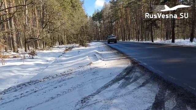 🇷🇺🇺🇦 A column of Russian armored vehicles "Tiger" in the Sumy region смотреть онлайн