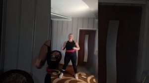 Крутим обруч с утяжелителем 15 минут в день