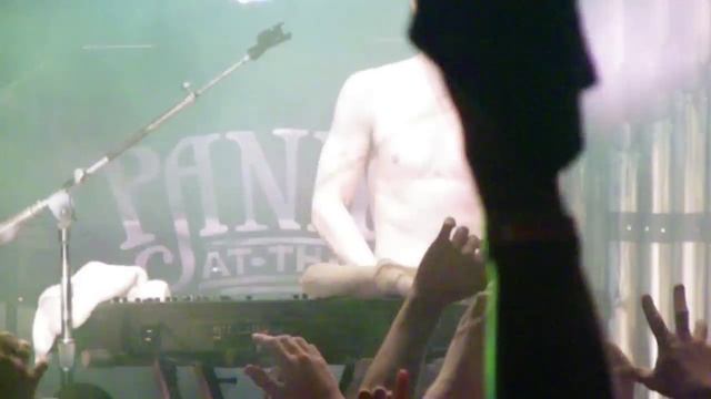 Panic! at the Disco Stripping at Summerfest ;) смотреть онлайн