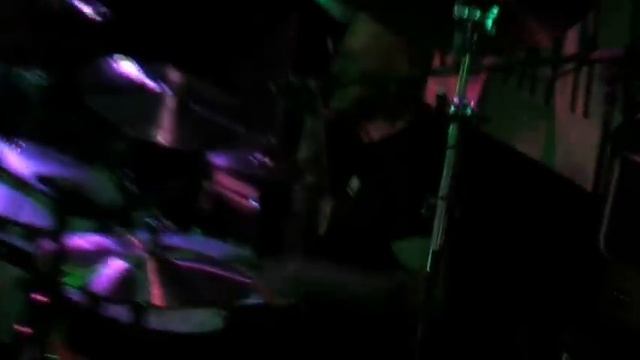 EASY DIZZY & CHRIS SLADE смотреть онлайн