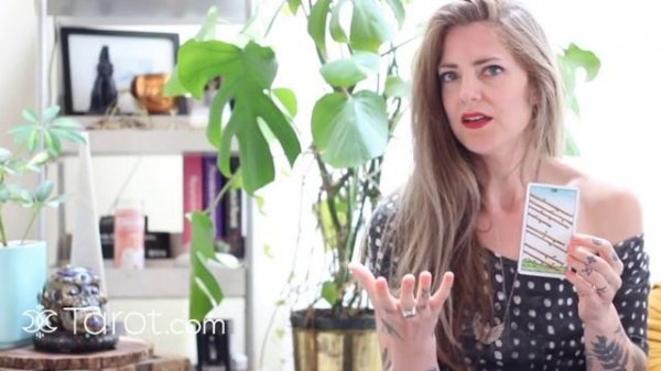 8 of Wands 🚀 Quick Tarot Card Meanings 🚀 Tarot.com