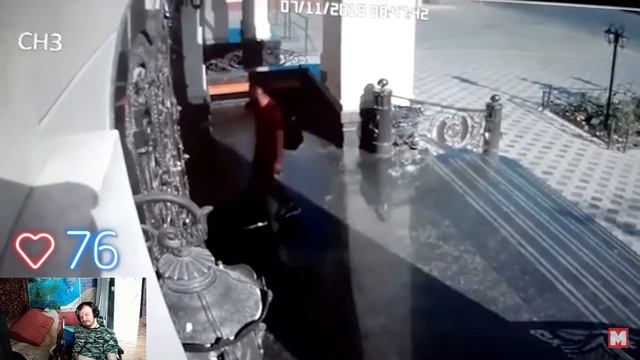 40 Невероятных Моментов, Снятых на Камеры Наблюдения ▶ реакция смотреть онлайн