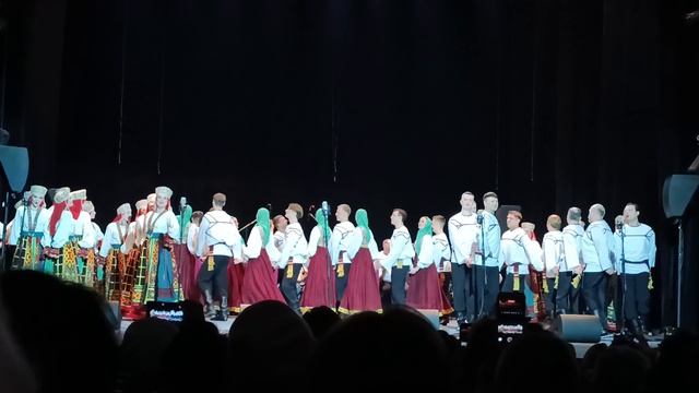 Ой, вставала я ранешенько. Исполняет хор Пятницкого, концертная запись смотреть онлайн