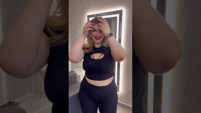 Lili Marko Plus Size Russian Fashion Model - Instagram ⭐- Lifestyle - Videography