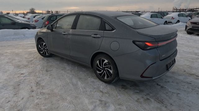 НОВЫЙ КИТАЕЦ ПО ЦЕНЕ ГРАНТЫ! ТОЧНО СТОИТ К НЕМУ ПРИСМОТРЕТЬСЯ! За сколько взял BAIC U5 PLUS 2024 смотреть онлайн