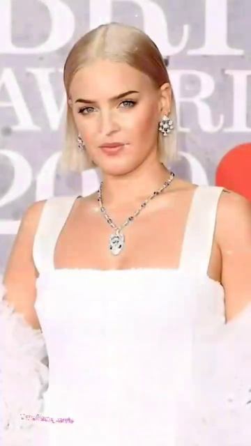 #annemarie funny video edit😂😂😂💖💖💖 смотреть онлайн