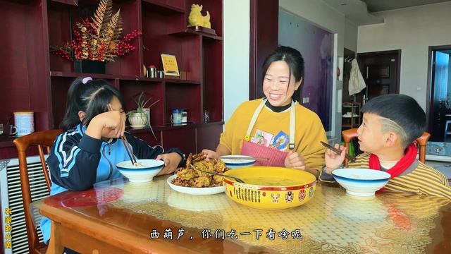 【陪读】白萝卜超好吃做法，入口酥脆，比炸丸子都香【农家的小勇】 смотреть онлайн