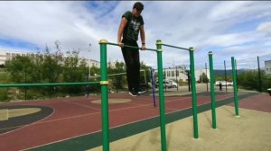 Выход силой на две (необычное) обучающее видео