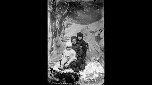 Foto Splendid, Slobozia! Fotografii de Acsinte, povești de Dinescu смотреть онлайн