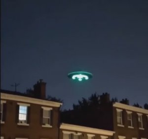 Впечатляющая Летающая Тарелка