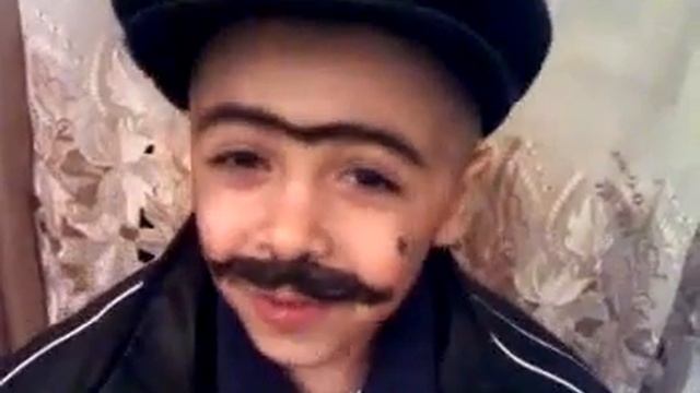 Азербайджанская песня очень красивая!!