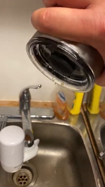 Yeti Rambler 20oz mug works great and does not leak as much as people complain смотреть онлайн
