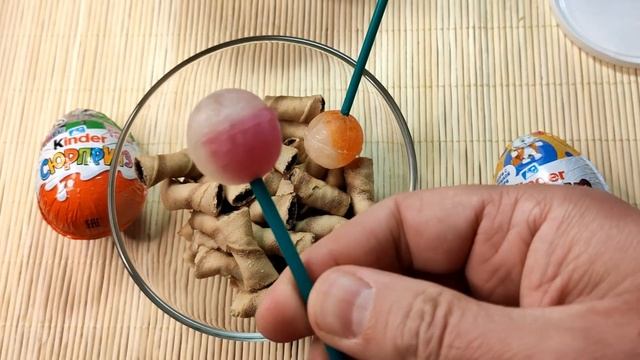 Unpacking Sweets: CHUPA CHUPS "Orange" and "Blackberry", Wafer Minis, Kinder Surprise. ASMR смотреть онлайн