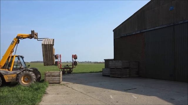 On Primrose Farm смотреть онлайн