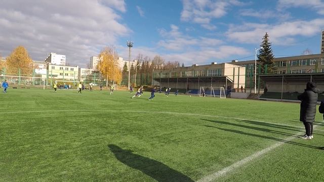 Турнир по футболу Юношеская Футбольная Лига г. Уфа 22.10.2022 г. Йорт : СШ-10 Д (1 тайм) смотреть онлайн