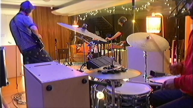 Moon Panda - Tangerine Light (Live At Home: Yeah, Hell Yeah Session) смотреть онлайн