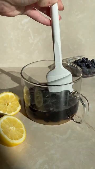 Blueberry Cobbler Simple Syrup! #homeinterior #recipes #cocktails #shorts #thanksgiving #dessert смотреть онлайн
