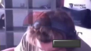 Как чихают женщины и мужчины.