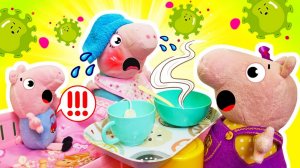 Свинка Пеппа лечит маму! Игрушки готовят куриный бульон и чай с лимоном. Видео для малышей