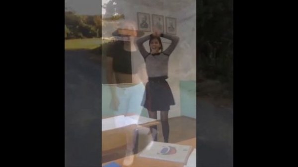 Девушки танцуют zex