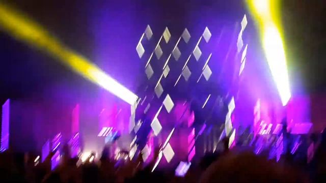 Tokio Hotel Воронеж 28.04.2017 Feel it all смотреть онлайн