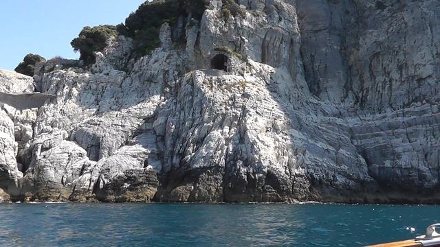 Palmaria, Tino and Tinetto by boat round trip. смотреть онлайн