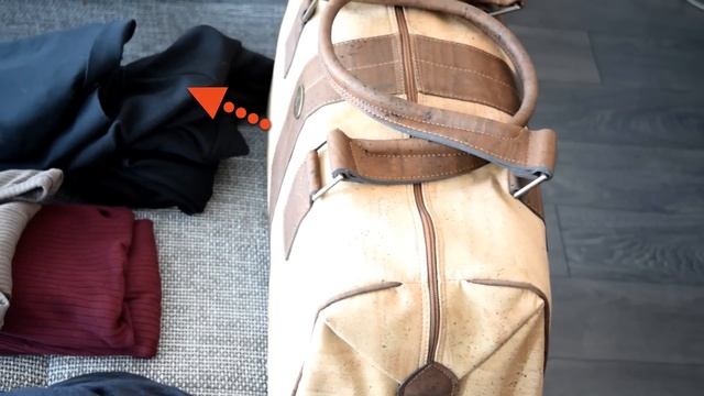 What I'm Packing to Travel Light - Melissa Alexandria смотреть онлайн