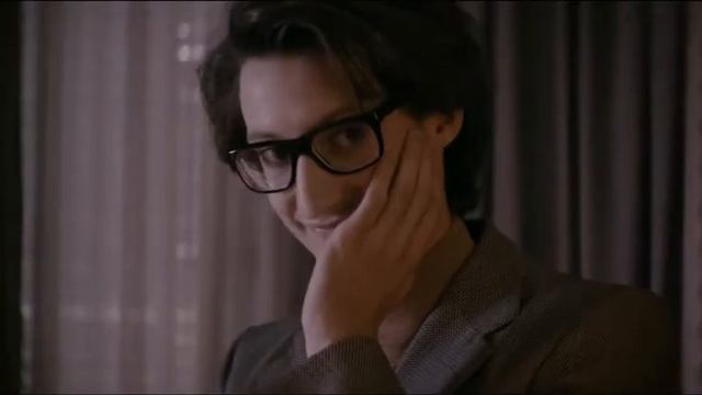 Yves Saint Laurent Bande-Annonce смотреть онлайн