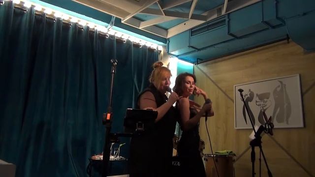 Ирина Вершкова и Таис Урумидис - Rumor Has It + Someone Like You смотреть онлайн