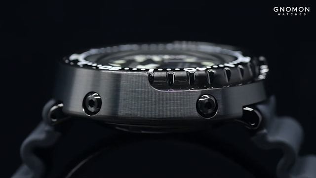 Seiko Marine Master Professional 300M Tuna Black Ref. SBBN035 смотреть онлайн