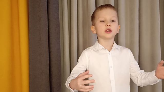 "А мы не стали памяти перечить" Р. Рождественский смотреть онлайн