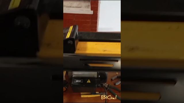 Кнопка на дровокол смотреть онлайн