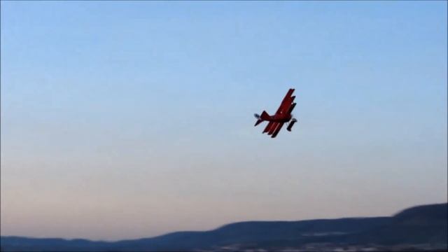 Erstflug der "FOKKER Dr.1" смотреть онлайн