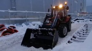 МТЗ 92П с челюстным ковшом на погрузчике универсал VIP