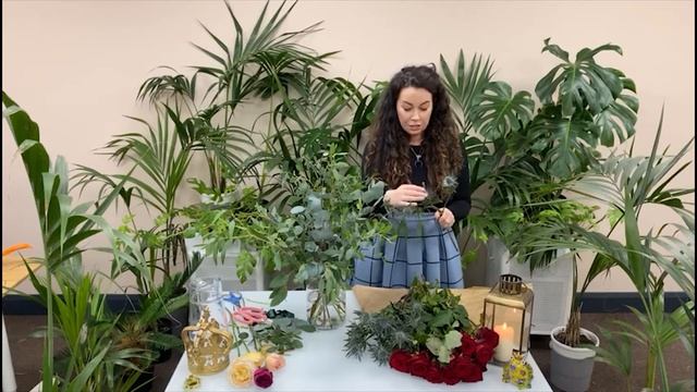 Flower Club Tutorial: Irish Eucalyptus & Roses смотреть онлайн