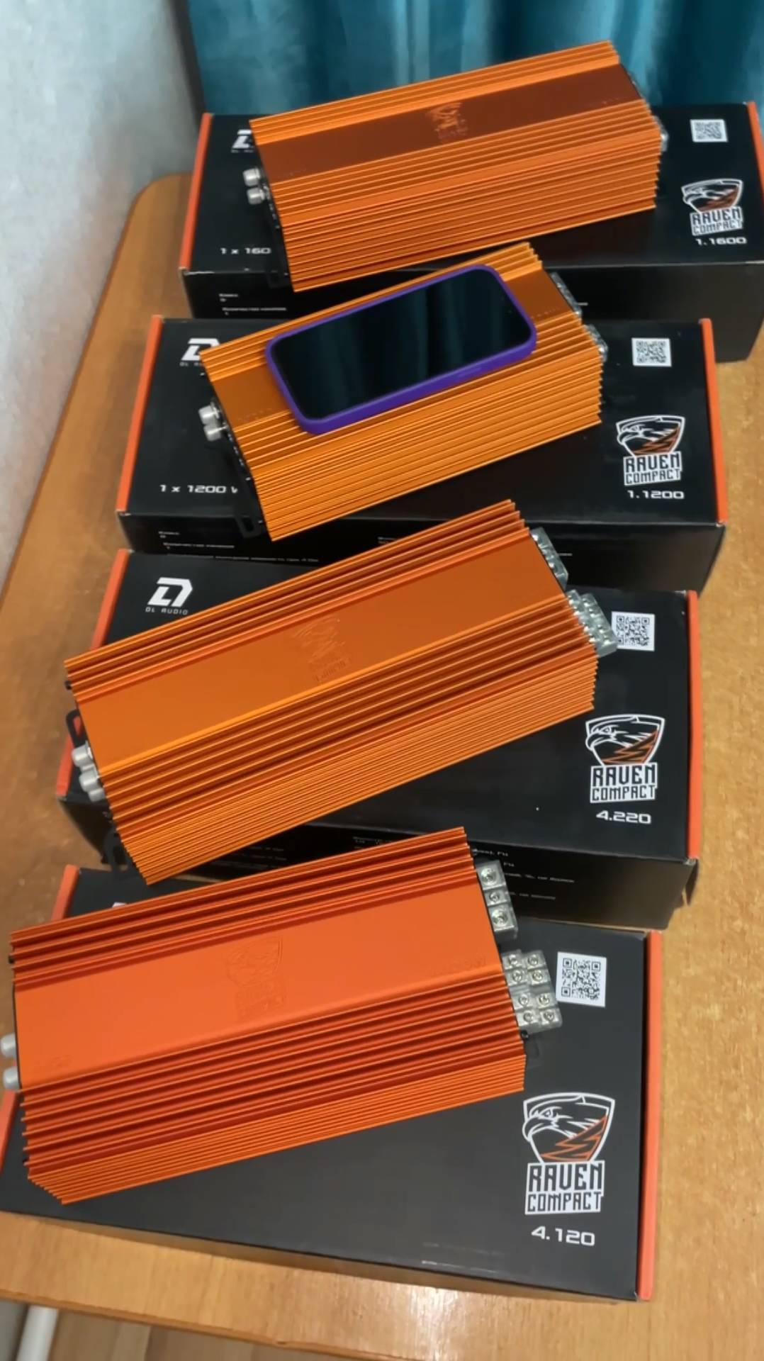 Усилители размером с телефон! / Новинка от DL Audio Raven Compact смотреть онлайн