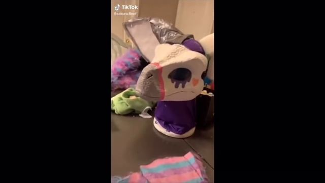[{furry Dino maskkkkkkkk}]. ¯\_(ツ)_/¯ смотреть онлайн