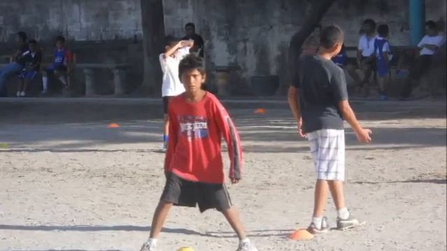 Proyecto de Academia De Futbol en El salvador смотреть онлайн
