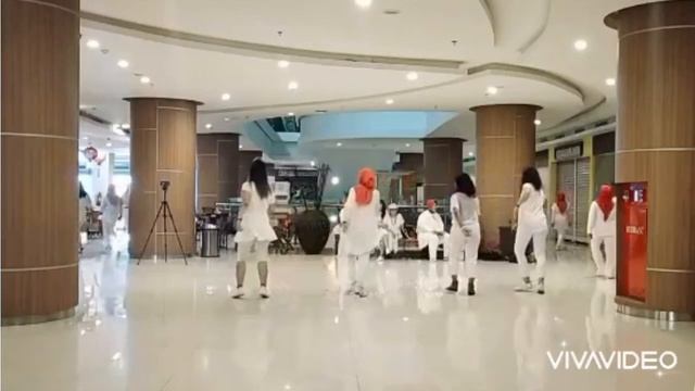 One Too Many Line Dance Demo смотреть онлайн