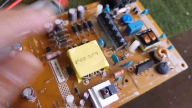 103- Dicas Capacitor Principal da Fonte смотреть онлайн