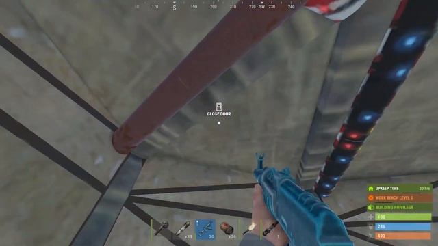 POV: Guy with 16 Rockets and 40 Satchels walks into your Trap Base...#rust #shorts смотреть онлайн