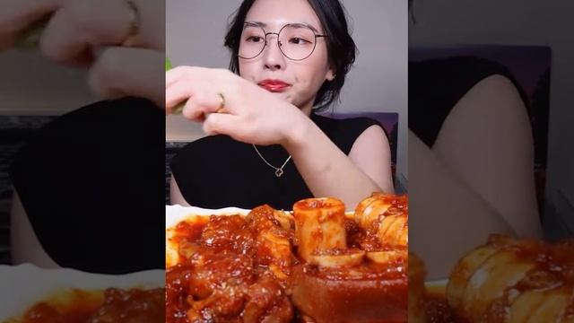 Зачем есть? Чтобы снова хотеть есть. смотреть онлайн