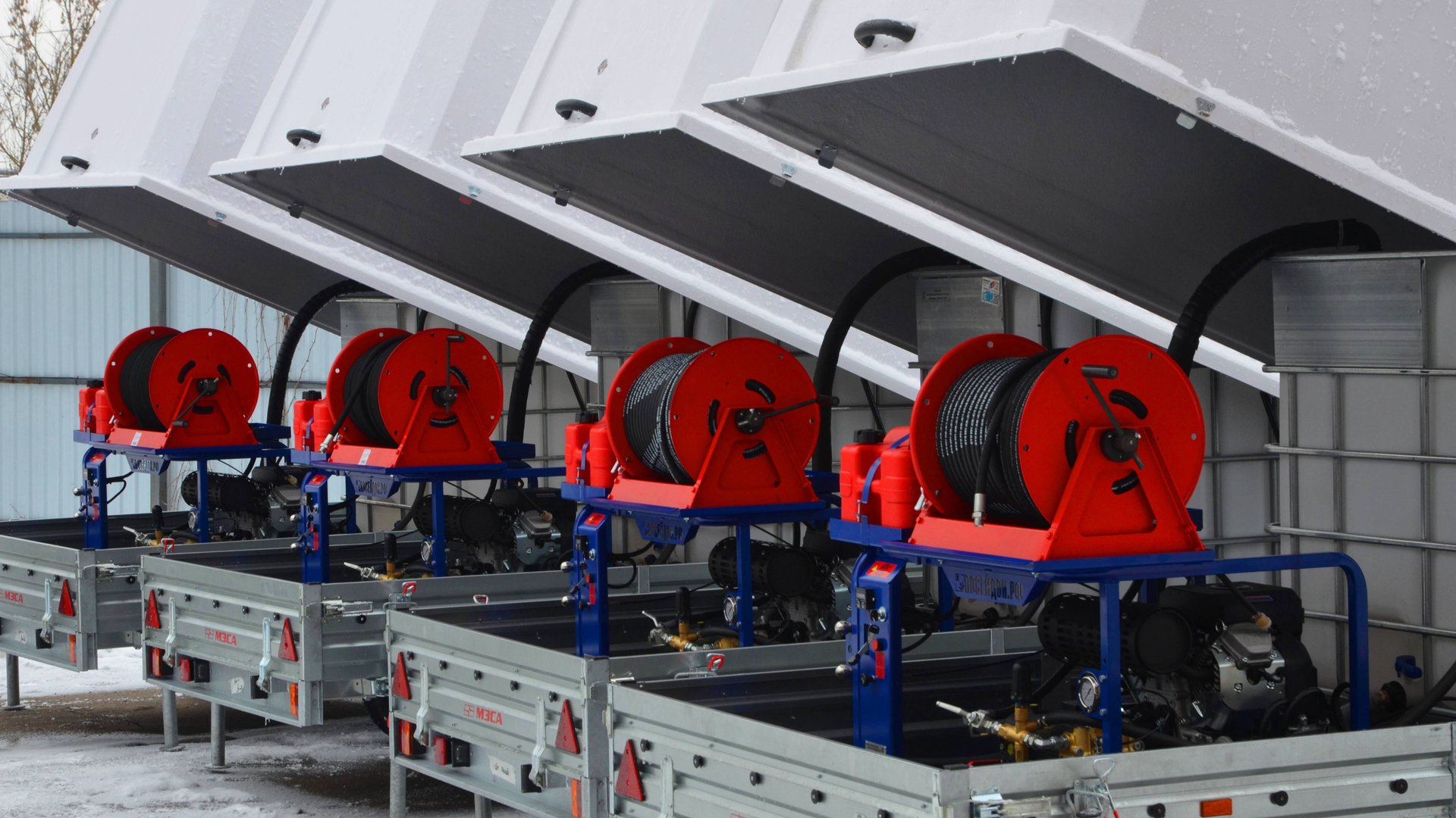 Каналопромывочные установки Посейдон серии B24S на базе двухосных прицепов с пластиковой крышкой