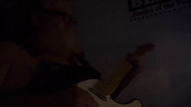 I’m just an Old man having fun with a HELIX LOOPER and an American Fender Tele with a B Bender. смотреть онлайн