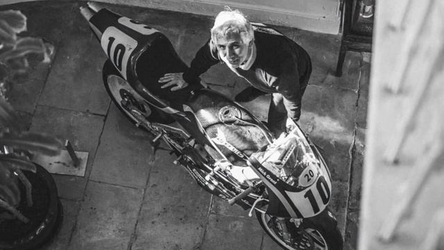 Двигатель от СНЕГОХОДА в гоночный мотоцикл смотреть онлайн