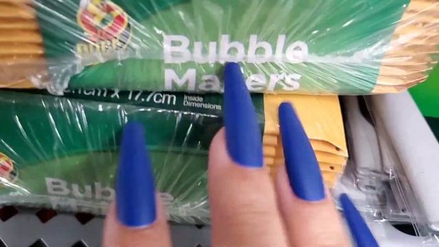 Public ASMR Fast & Aggressive Build Up Camera Tapping + Scratching w/Jade Roller смотреть онлайн