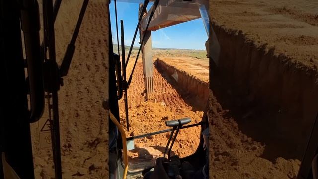 escavadeira hidráulica volvo 220L na produção смотреть онлайн