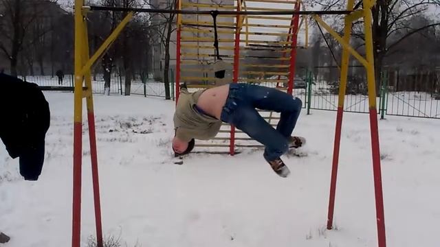 турник,элемент YO YO смотреть онлайн