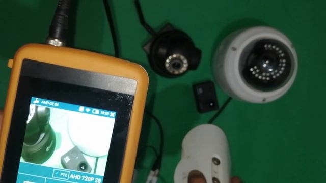 جهاز بسيط سيجعلك محترف تركيب و إصلاح كاميرات المراقبة الانالوج و الاي بي смотреть онлайн